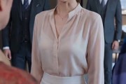 短剧《尘埃里的向日葵》47集短剧全集免费在线高清看