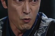 短剧《冷艳师尊挖我骨，反手让她扶墙哭》67集短剧无广告免费看全集