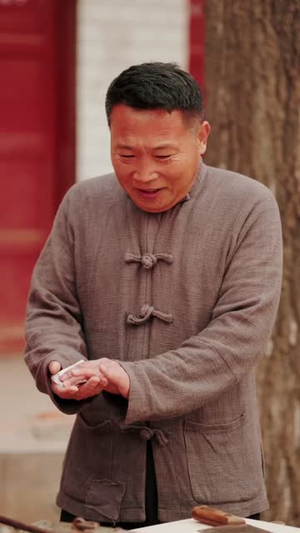 猎|人王,饥荒年顿顿白馒头加肉了(81集) 猎|人王,饥荒年顿顿白馒头加肉了(81集)更新时间一览表