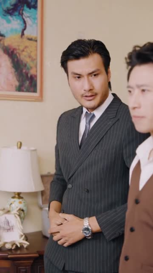 被净身出户后我身份曝光了(83集) 被净身出户后我身份曝光了(83集)最新短剧推荐